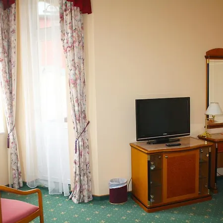 Eliska מלון קרלובי וארי